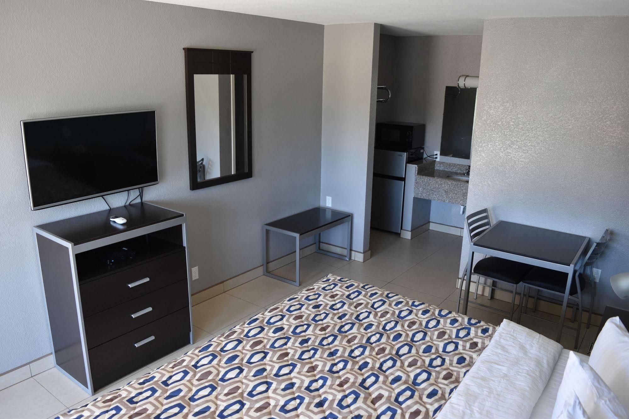Woodfield Inn And Suites Yoakum Exteriér fotografie