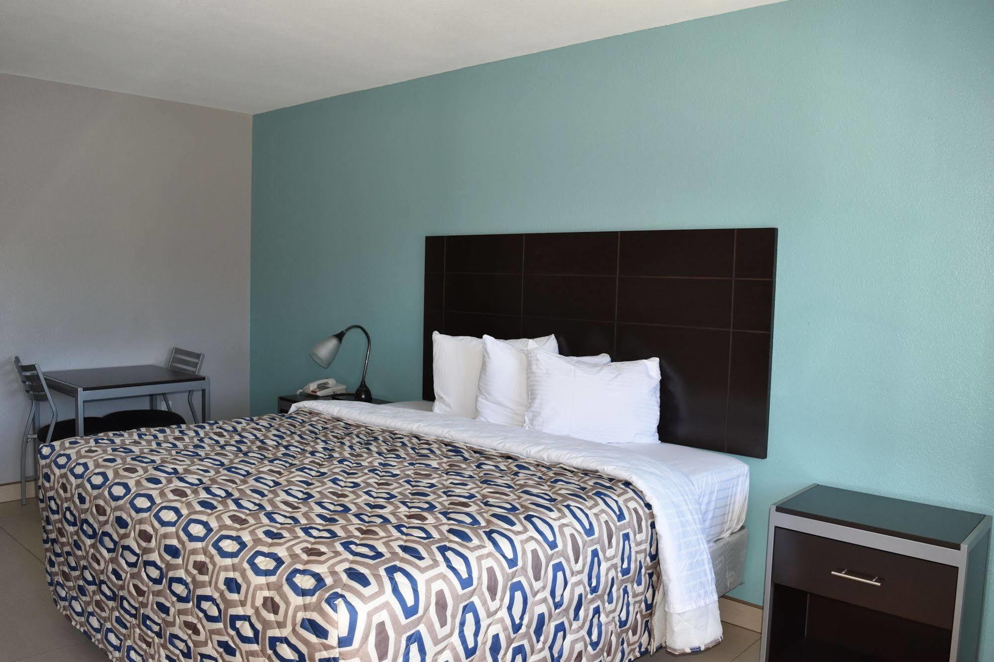 Woodfield Inn And Suites Yoakum Exteriér fotografie